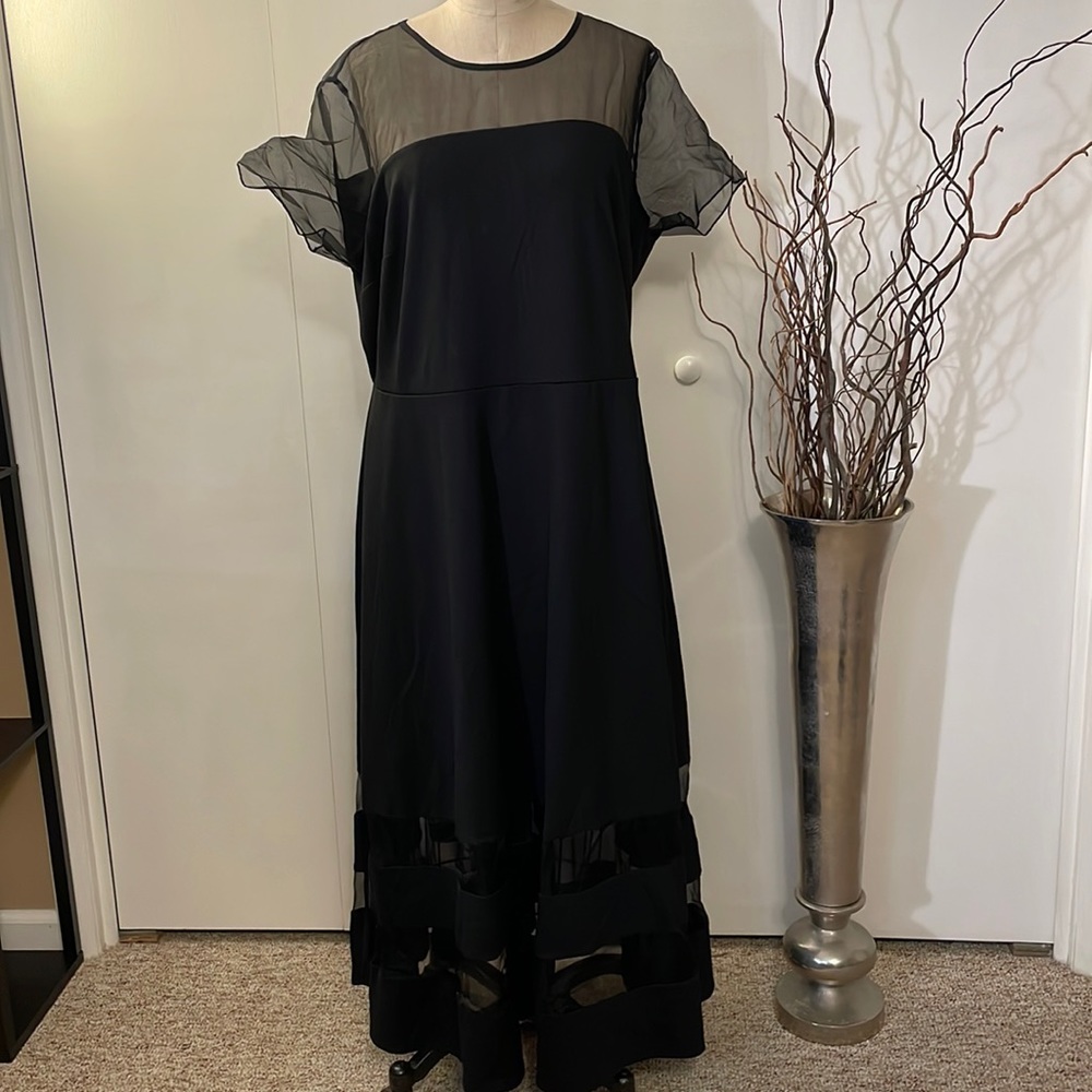 Roaman’s sheer top, sheer stripe hem maxi short sleeve dress